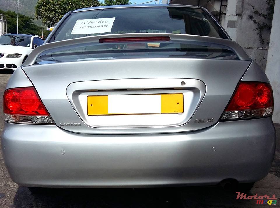 2005' Mitsubishi photo #3