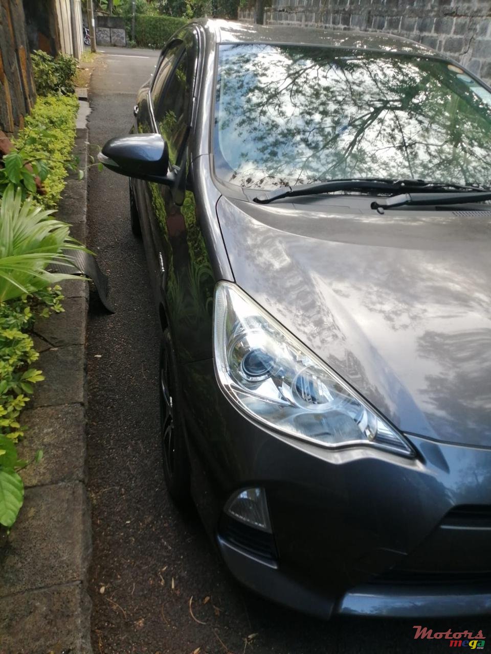 2015' Toyota Aqua photo #7