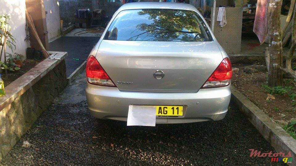 2011' Nissan Sunny photo #4