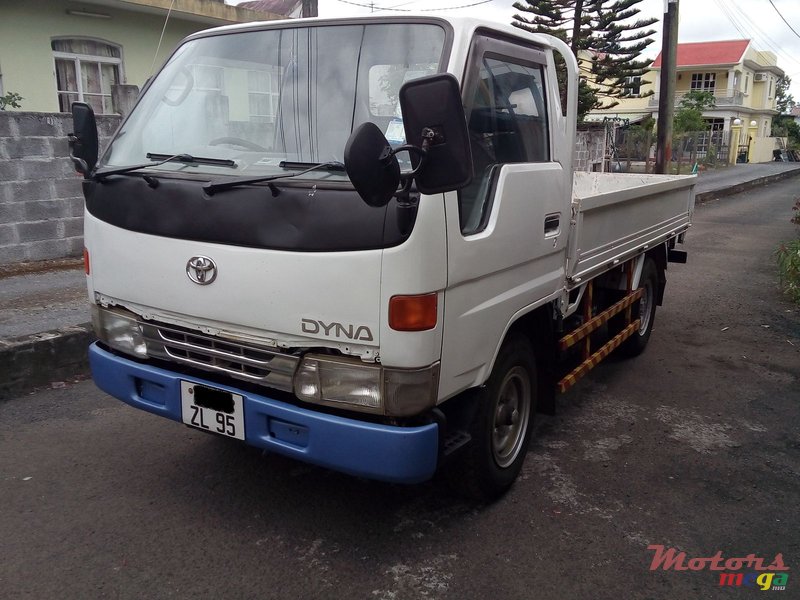 1995' Toyota Town Ace photo #2