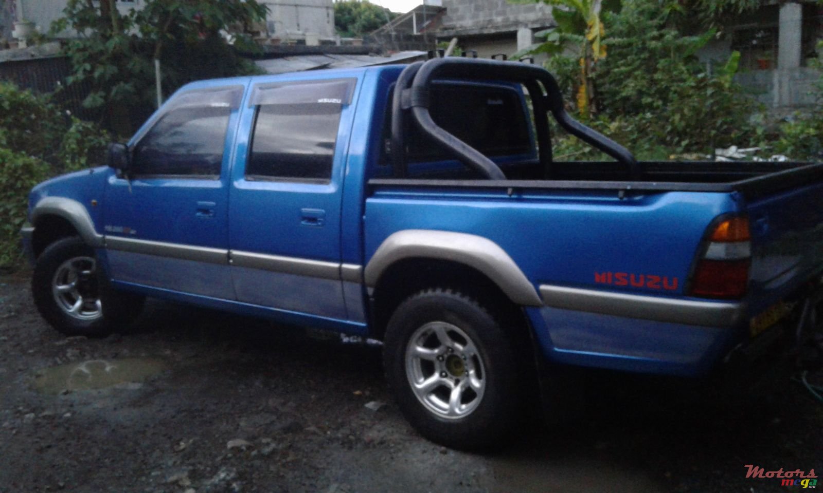 2000' Isuzu KB Series photo #1