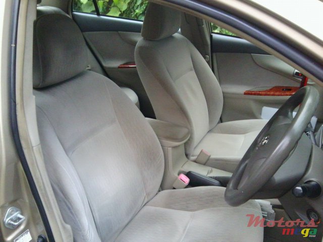 2008' Toyota Axio photo #2