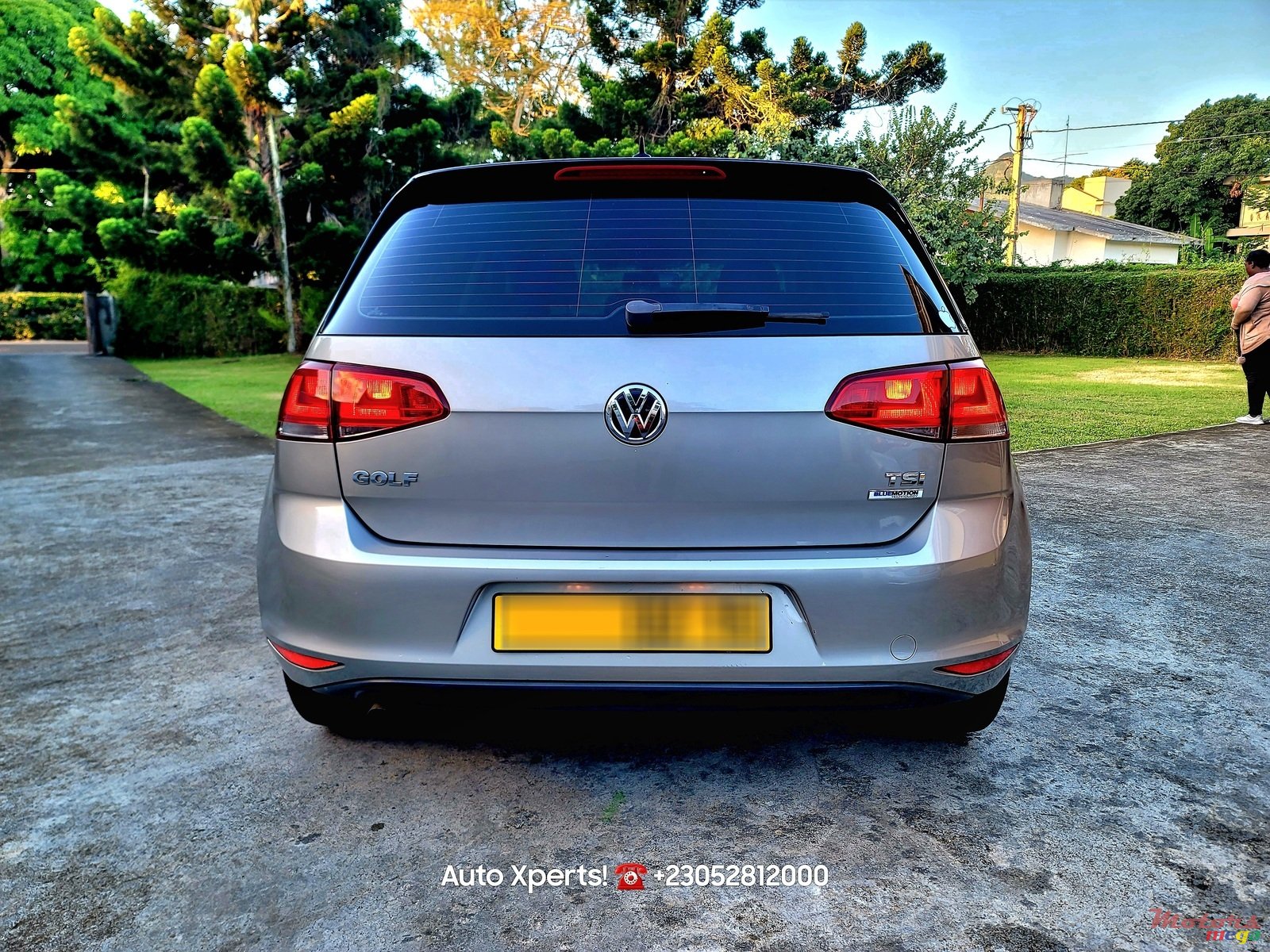 2015' Volkswagen Golf TSi photo #4