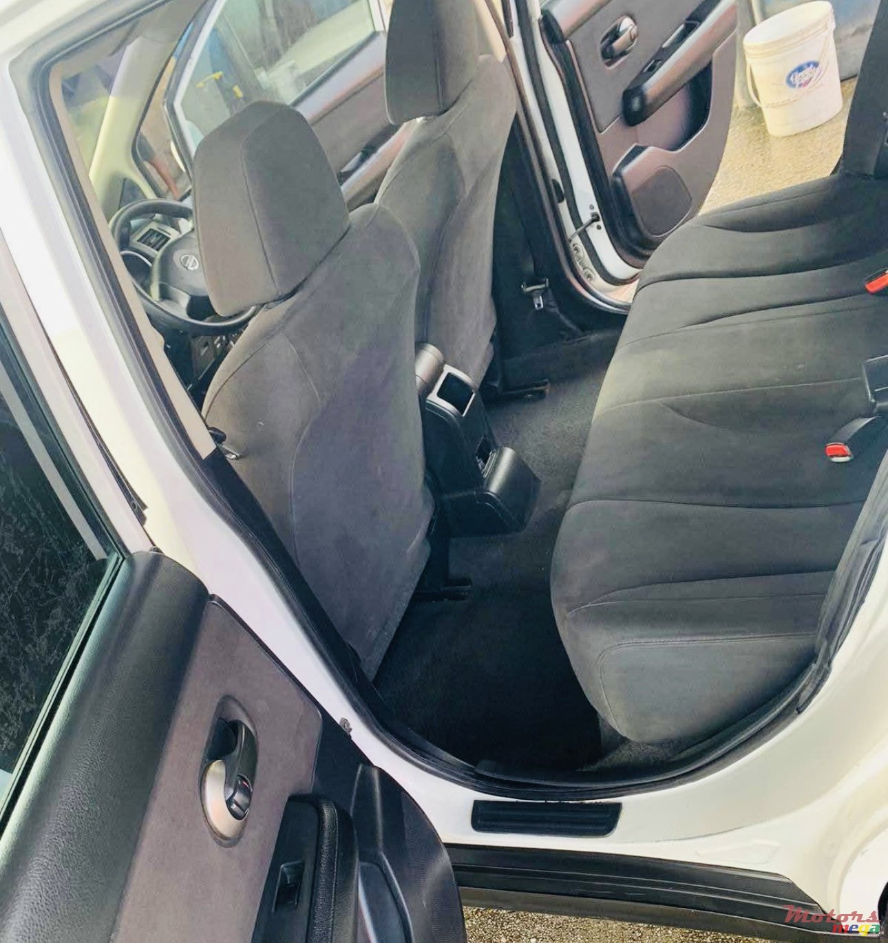 2006' Nissan Tiida photo #5