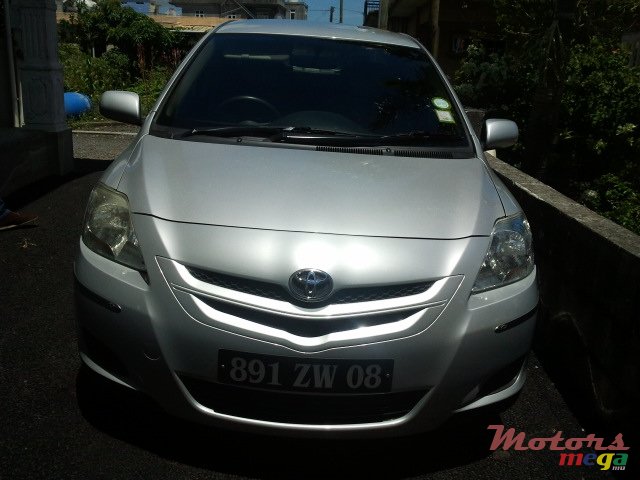 2008' Toyota Yaris belta photo #2