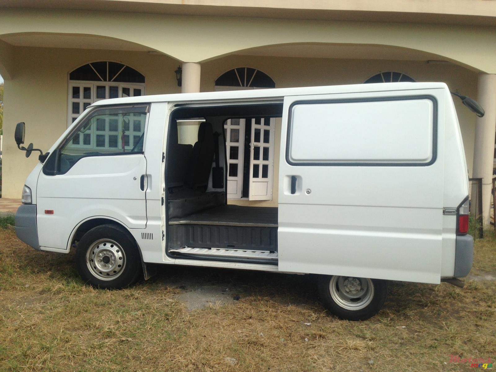 2010' Mazda Bongo photo #1