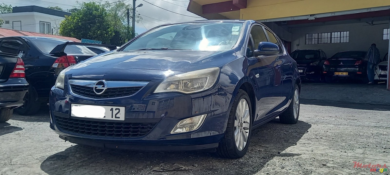 2012' Opel Astra I photo #1
