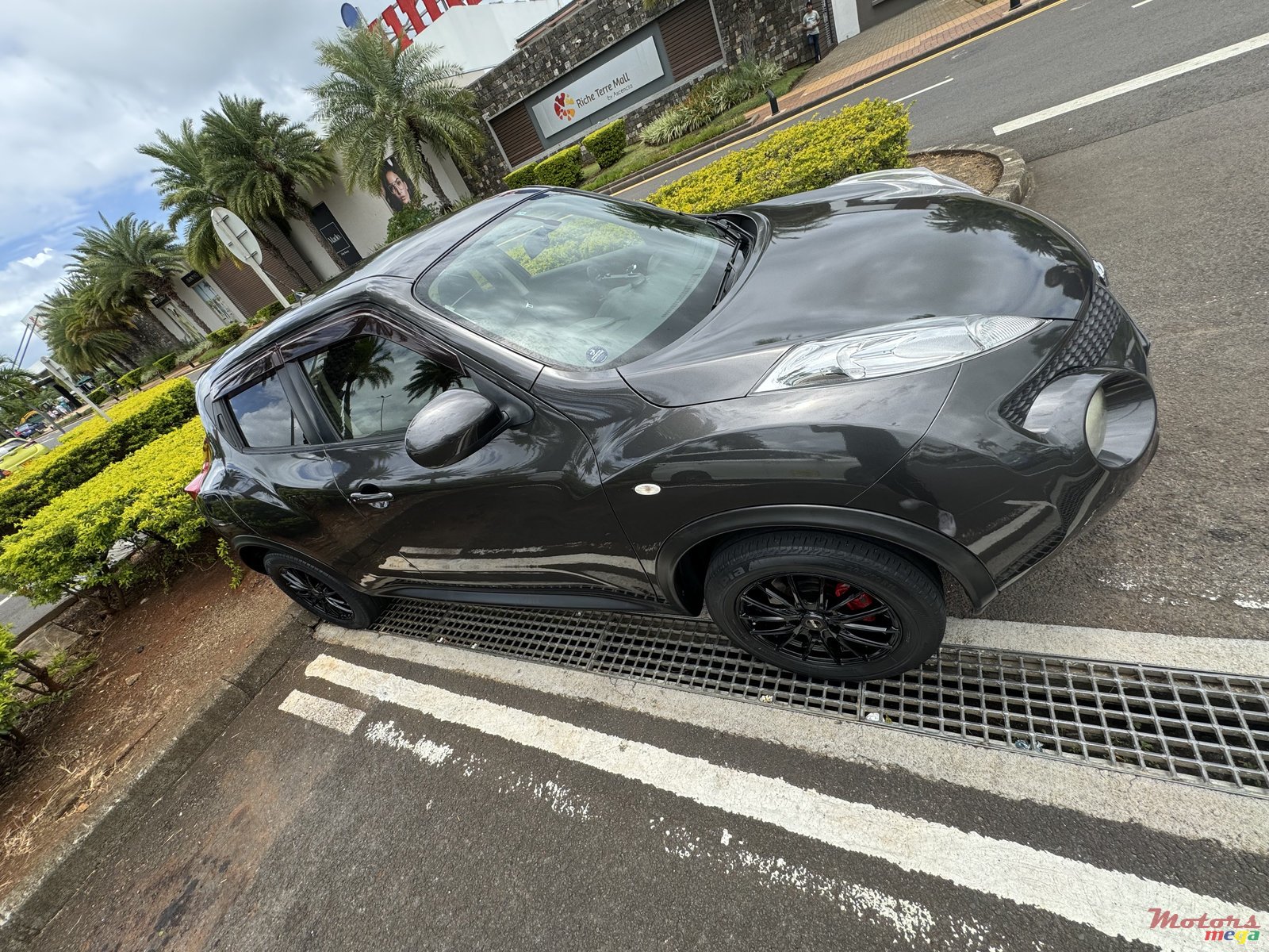 2012' Nissan Juke photo #1