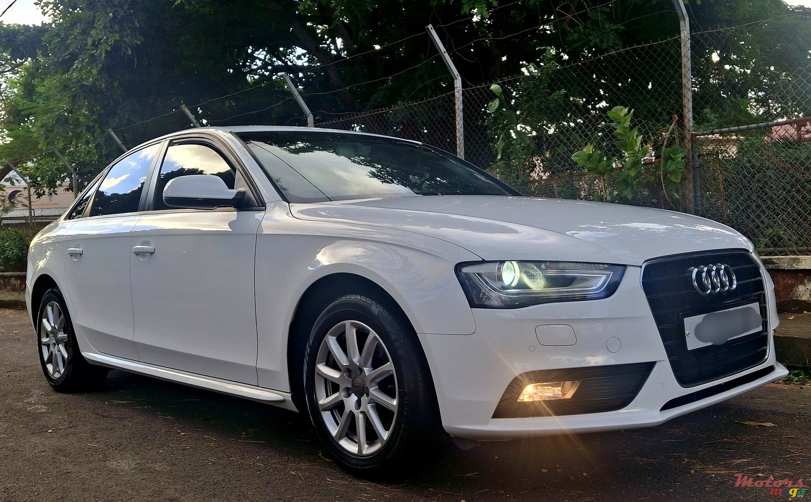 2015' Audi A4 photo #1