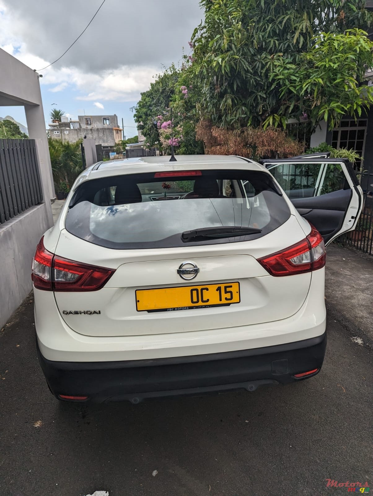 2015' Nissan Qashqai photo #2