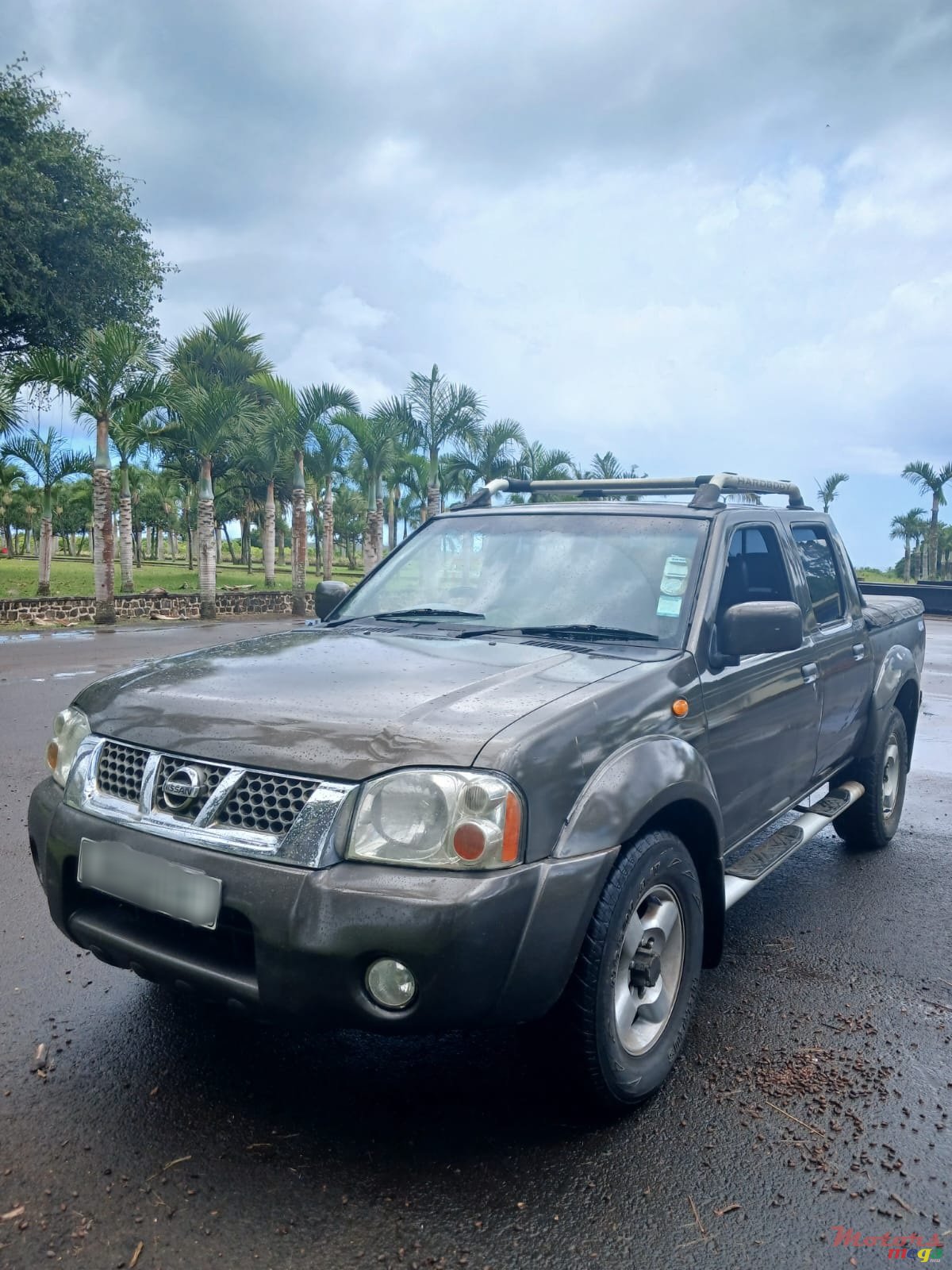 2009' Nissan Hardbody 4x4 turbo photo #3