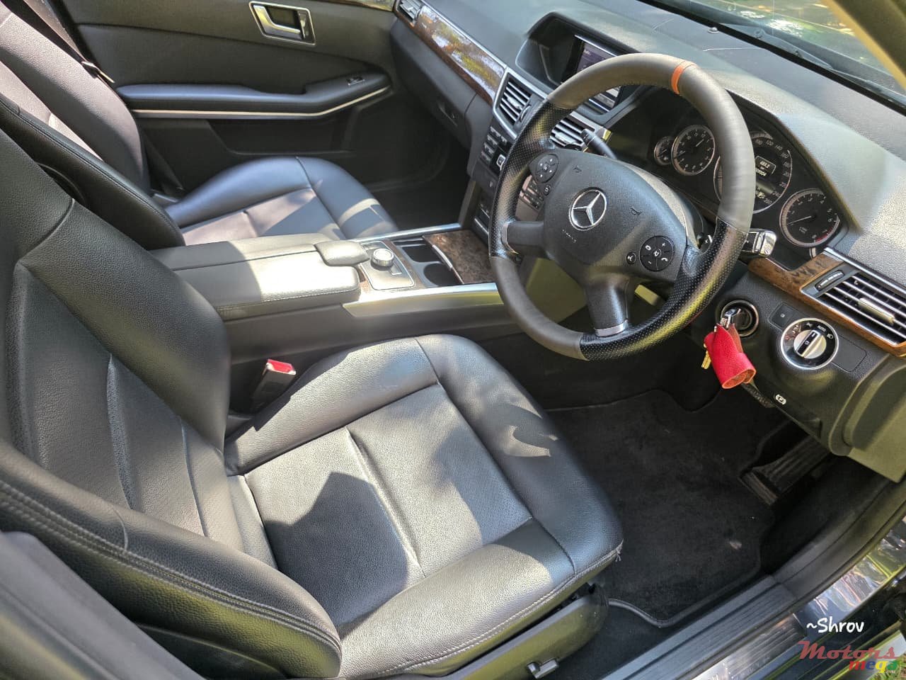 2013' Mercedes-Benz E 250 photo #7