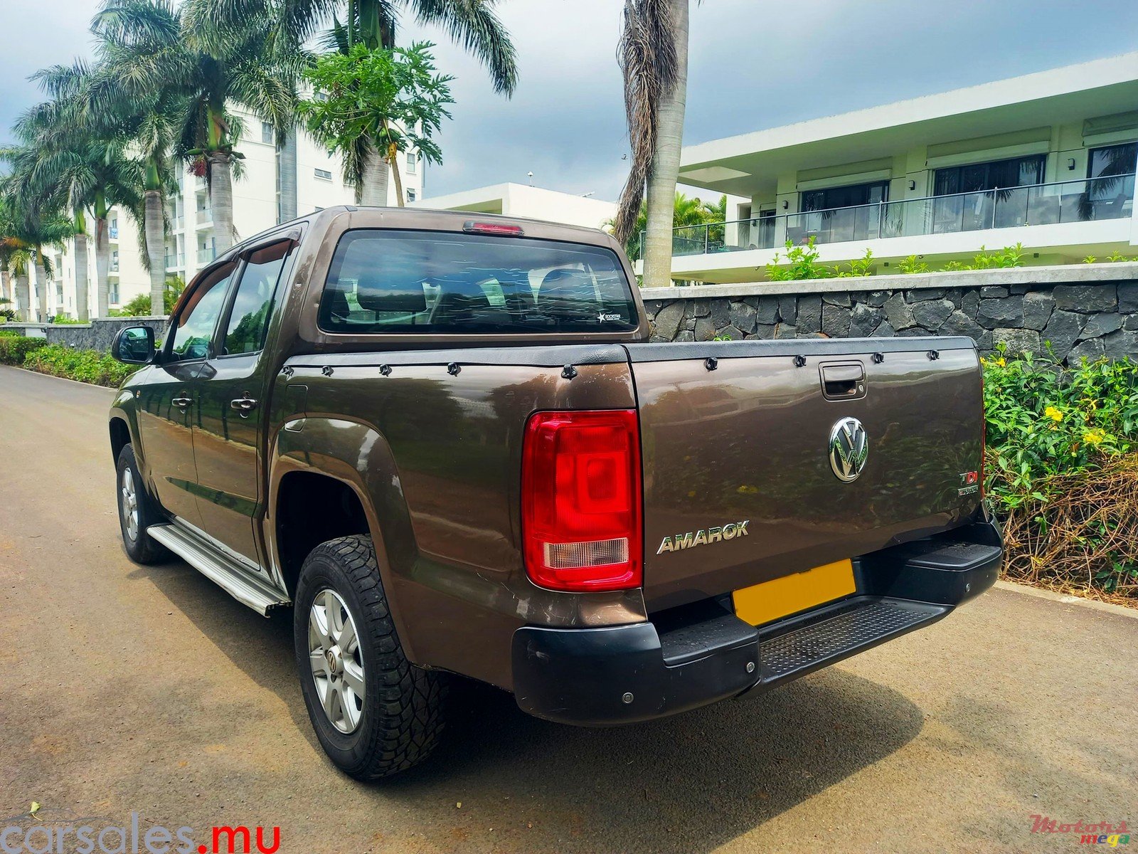 2013' Volkswagen Amarok 2.0 TDI 4x4 photo #3