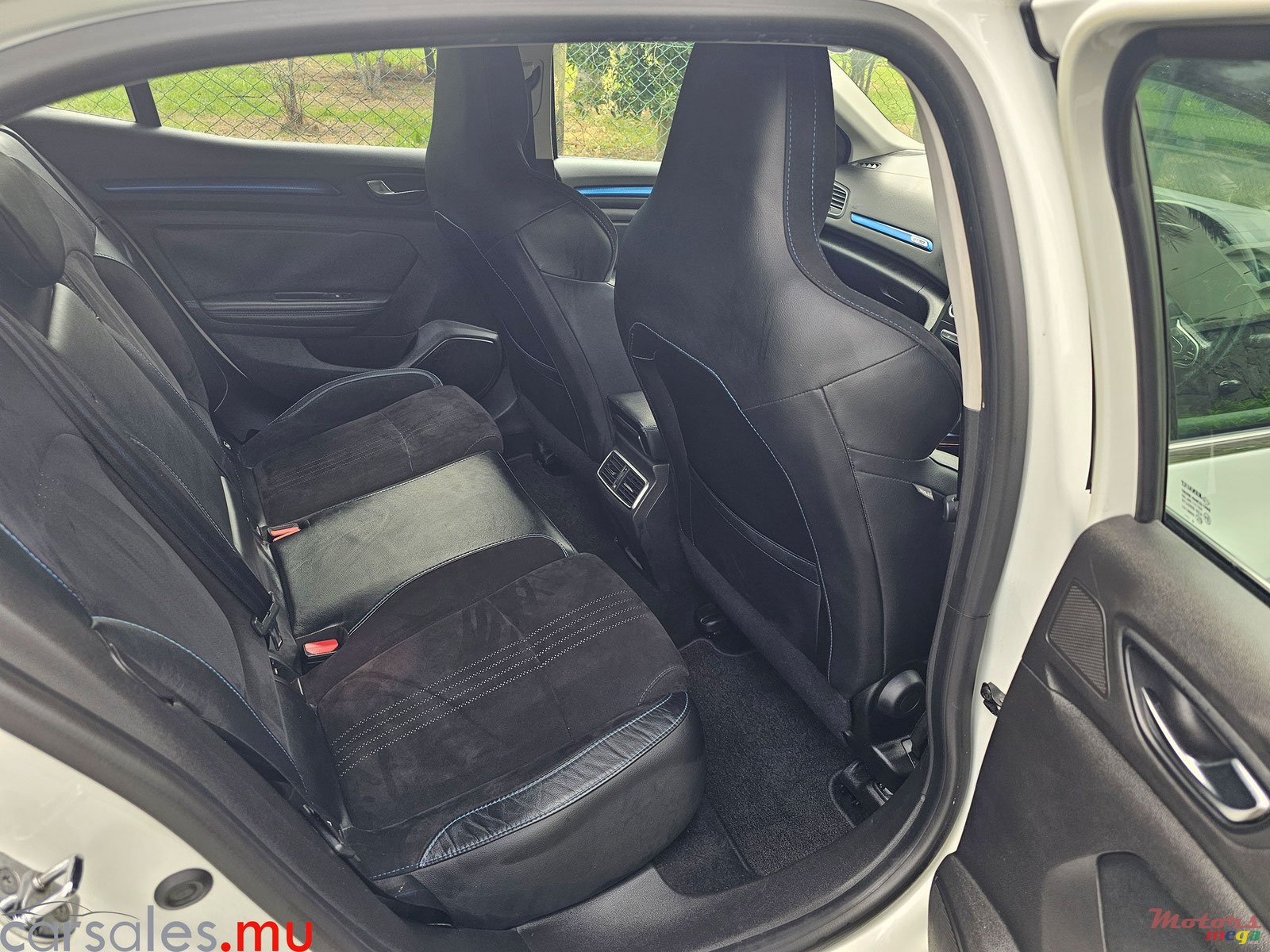 2017' Renault Megane GT-Line 1.2 photo #5