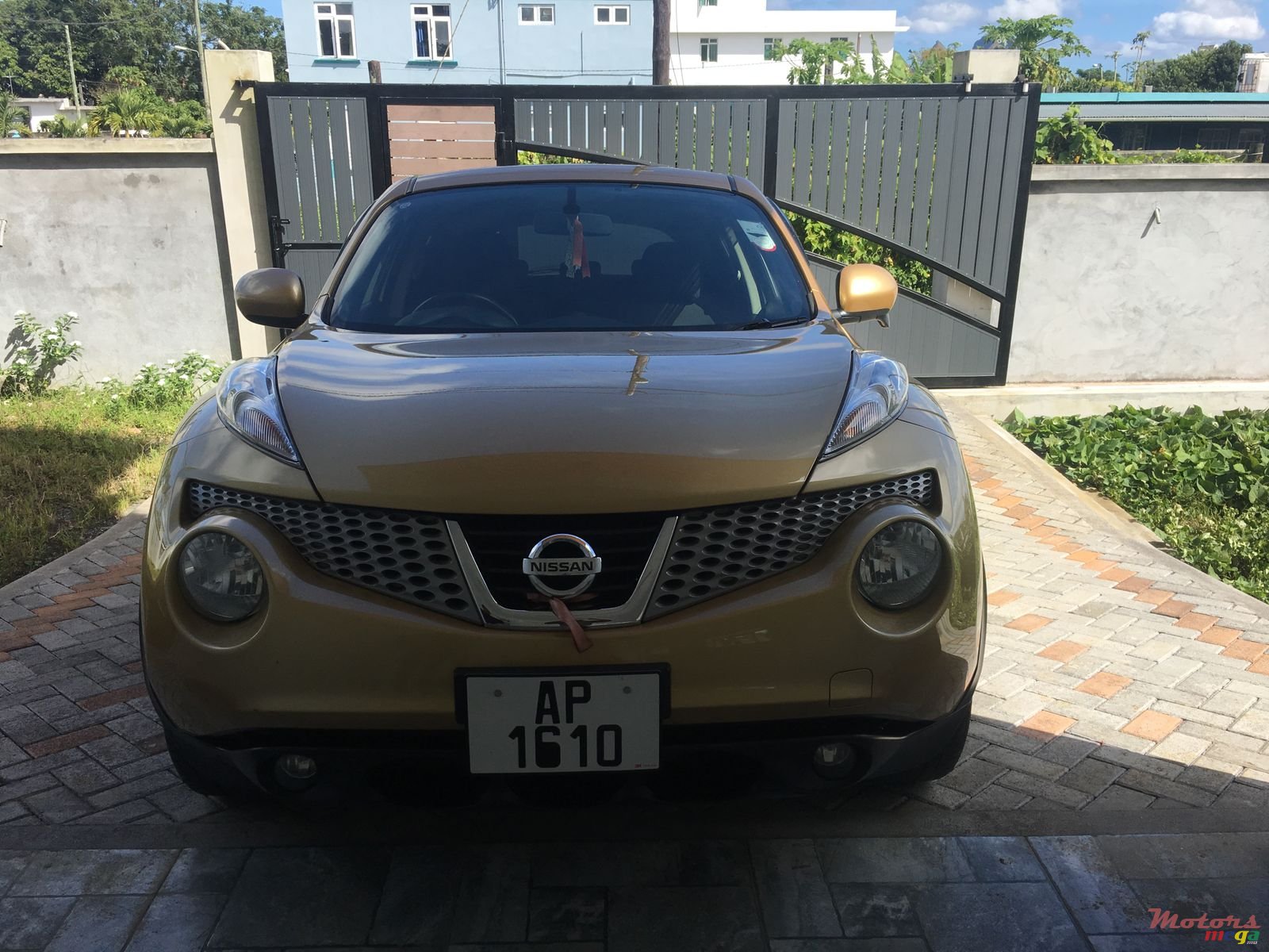 2012' Nissan Juke photo #1