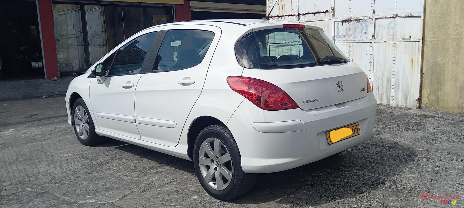 2009' Peugeot 308 photo #3