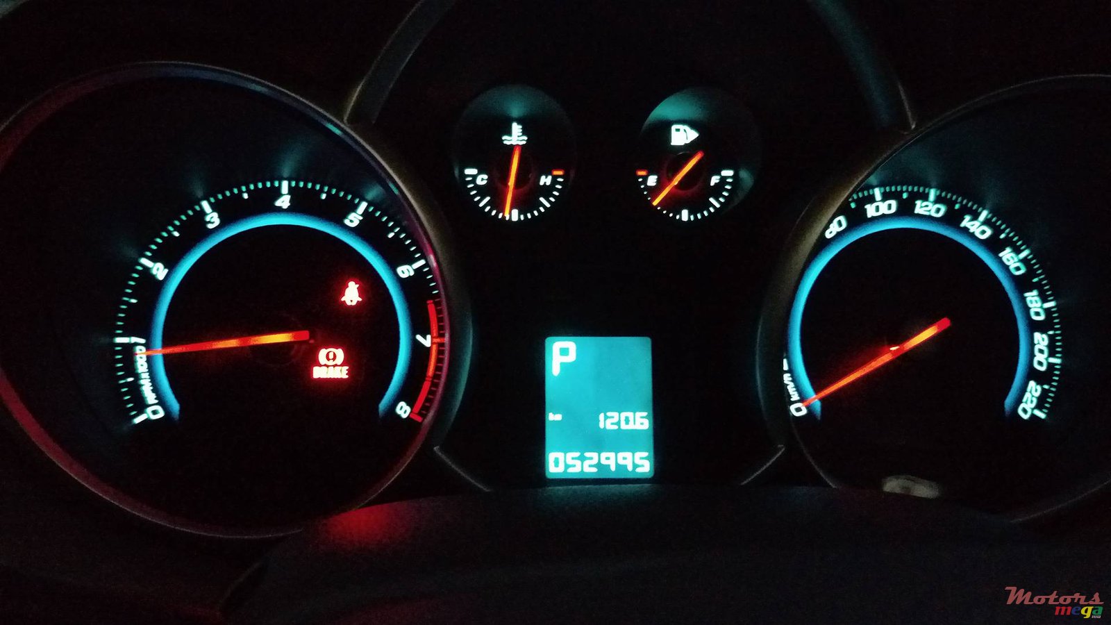 2011' Chevrolet Cruze photo #6