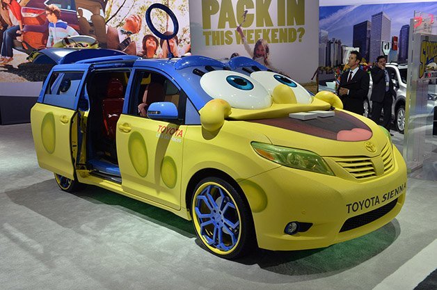 2015 Toyota Sienna SpongeBob