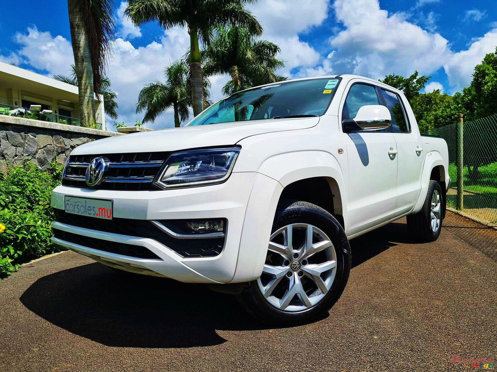 2018' Volkswagen Amarok 3.0 V6 TDI photo #1