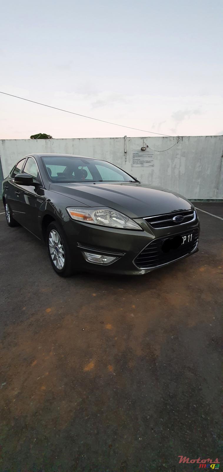 2011' Ford Mondeo photo #3