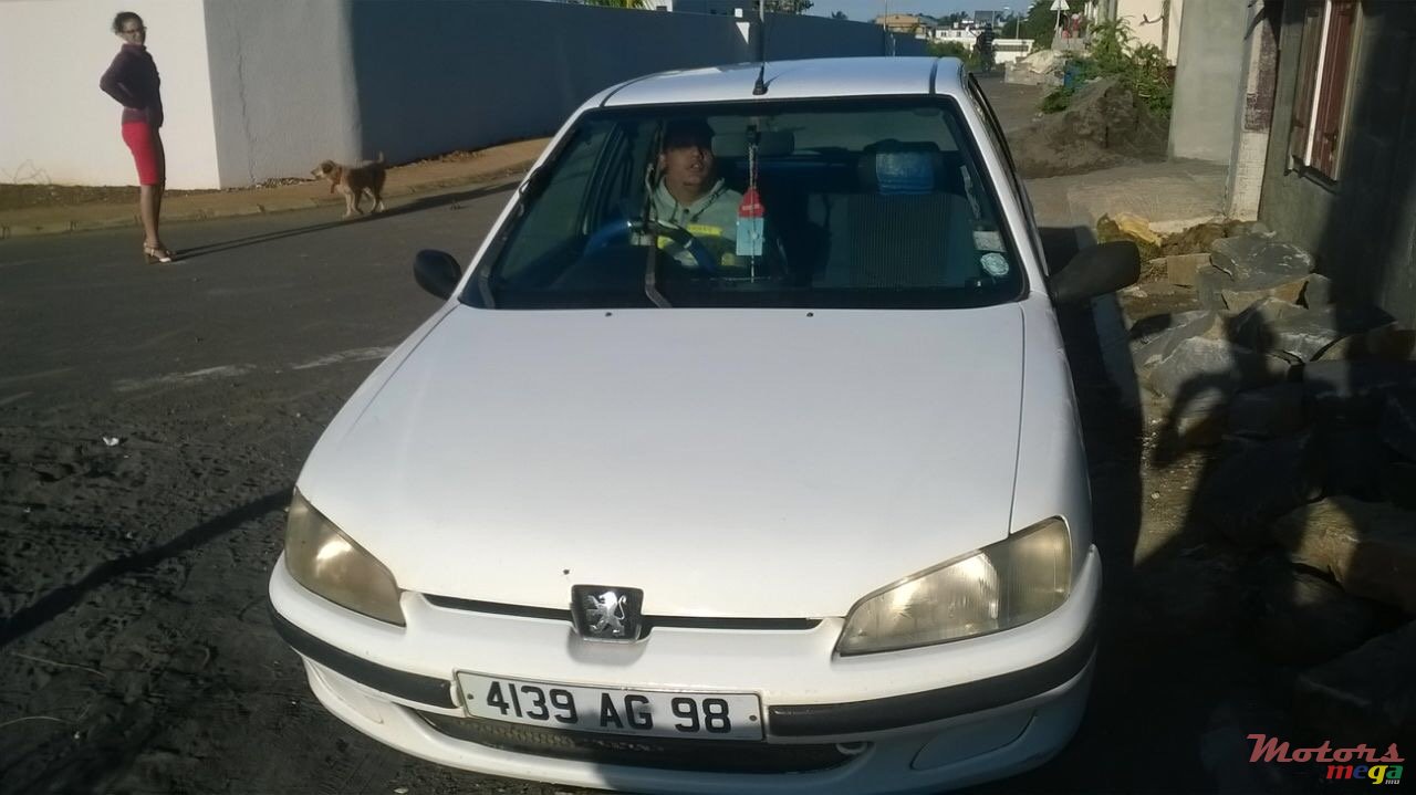 1998' Peugeot 106 photo #1