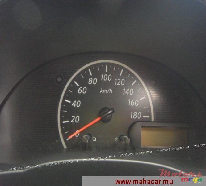 2011' Nissan Micra March photo #5