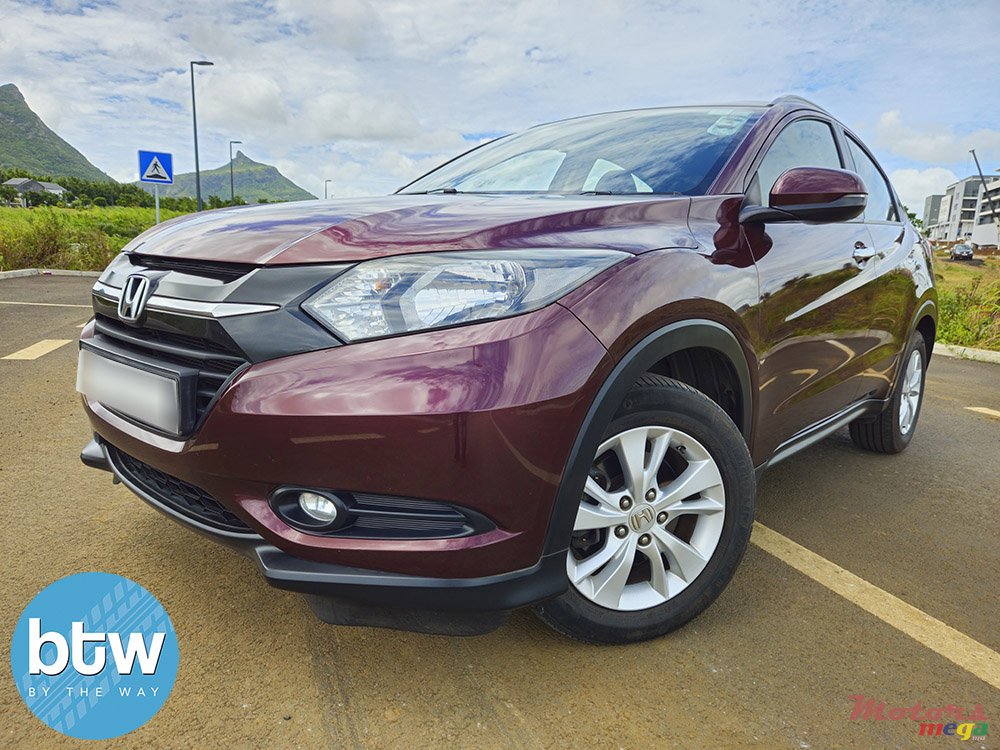 2015' Honda HR-V Comfort photo #2