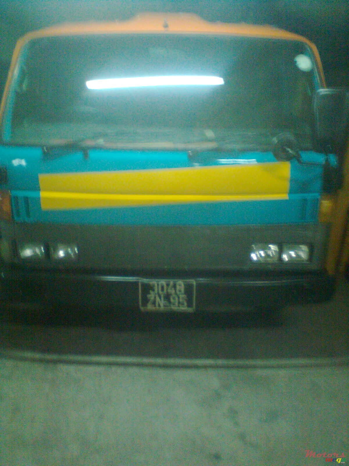 1995' Mazda Titan photo #1