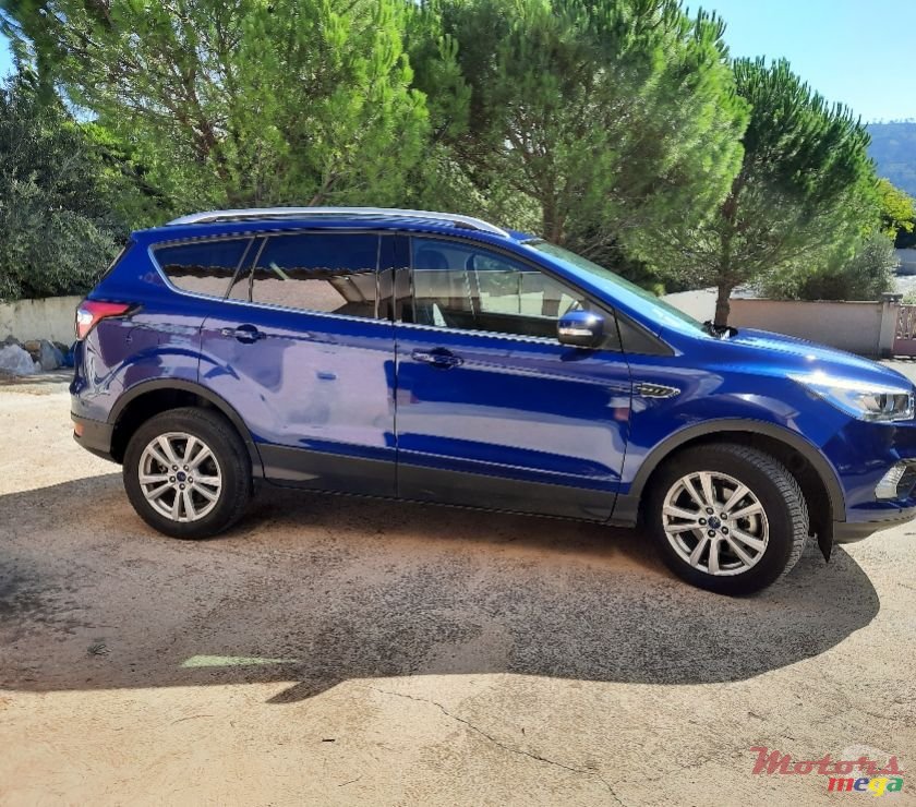 2017' Ford Kuga Ecoboost photo #2
