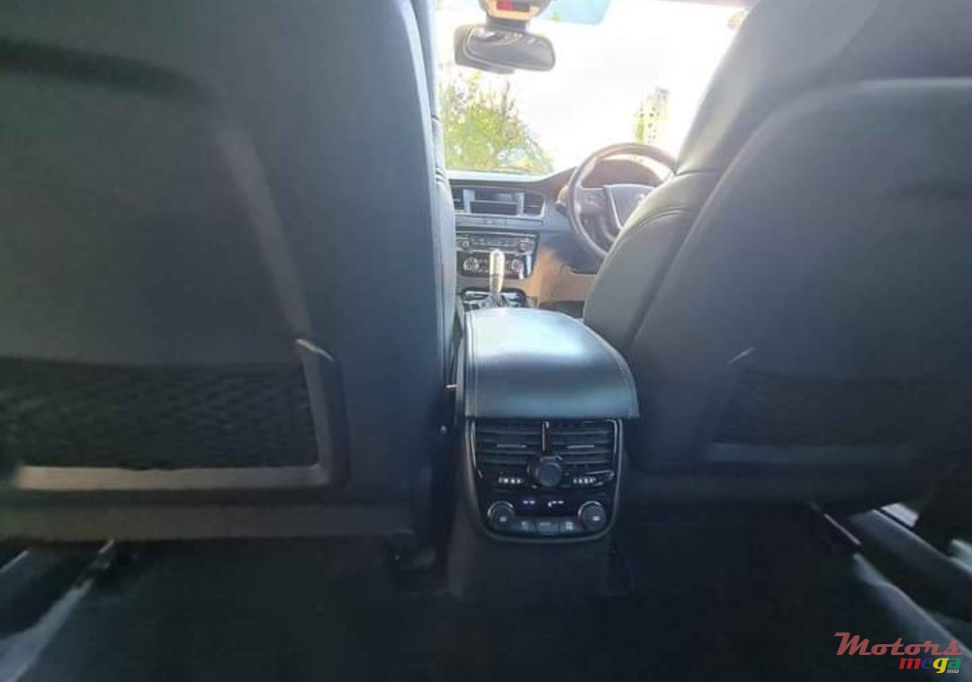 2013' Peugeot 508 photo #4