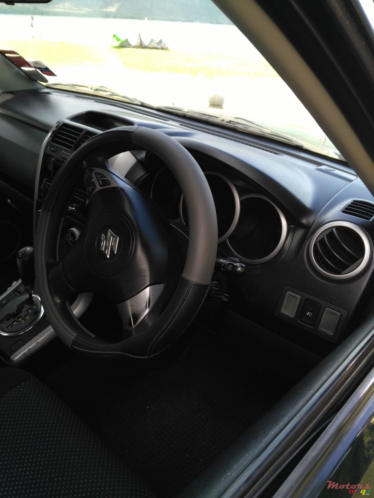 2007' Suzuki Grand Vitara photo #3