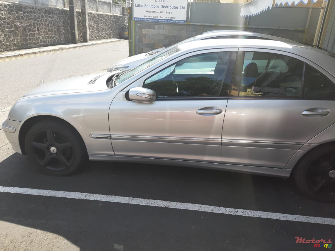 2004' Mercedes-Benz 200 photo #2