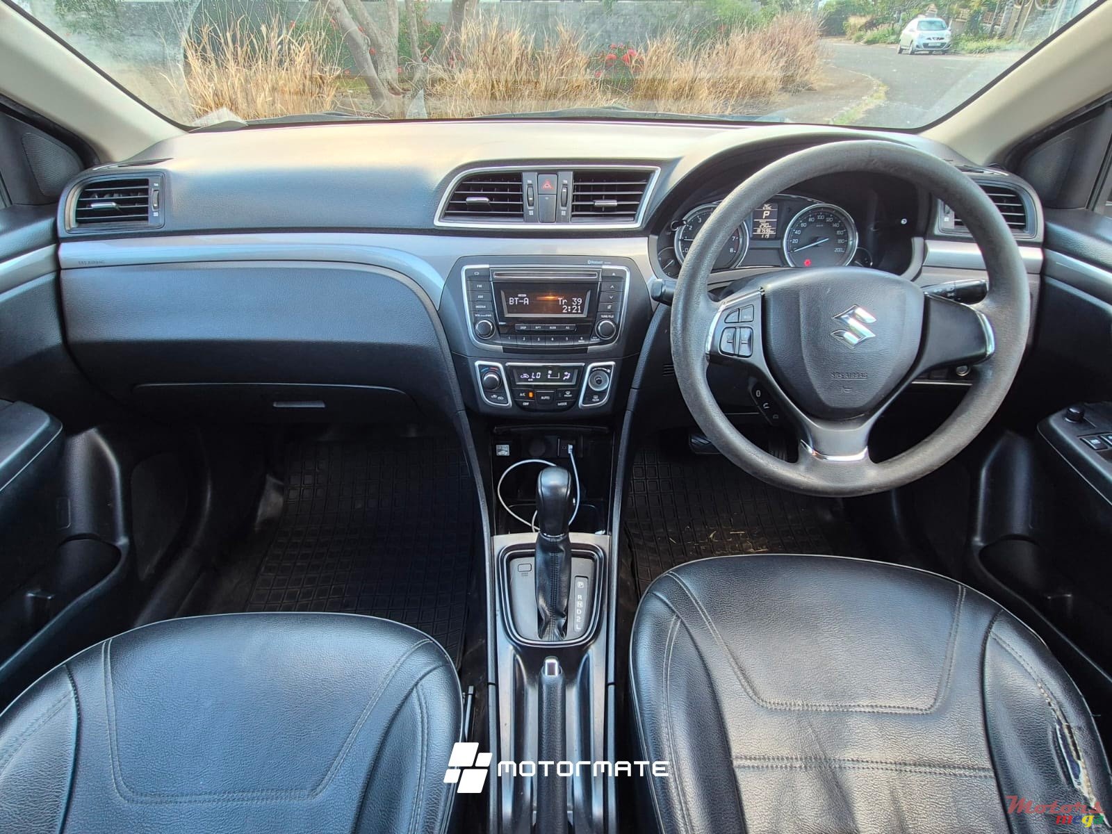 2017' Suzuki CIAZ photo #6