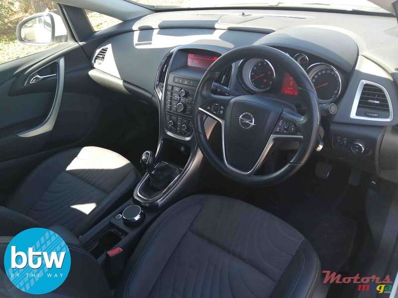 2014' Opel Astra 1.4 Turbo photo #5