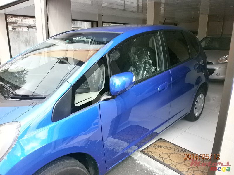 2013' Honda Fit photo #2