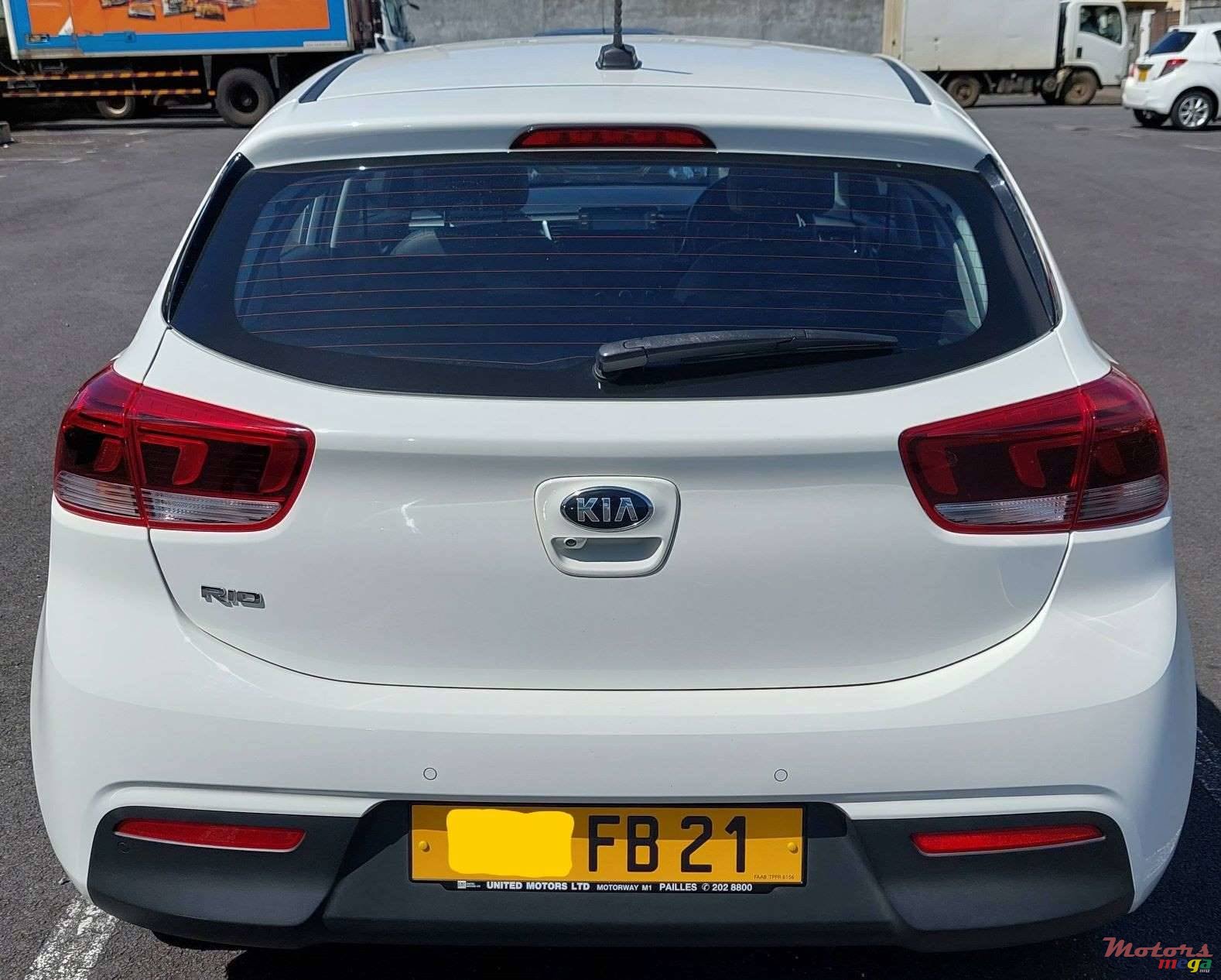 2021' Kia Rio photo #4