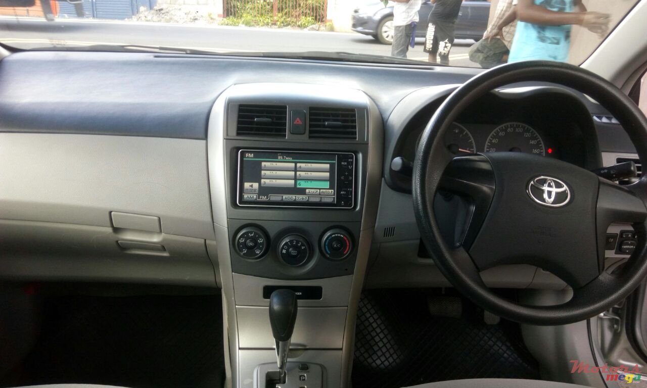 2009' Toyota Axio X photo #3
