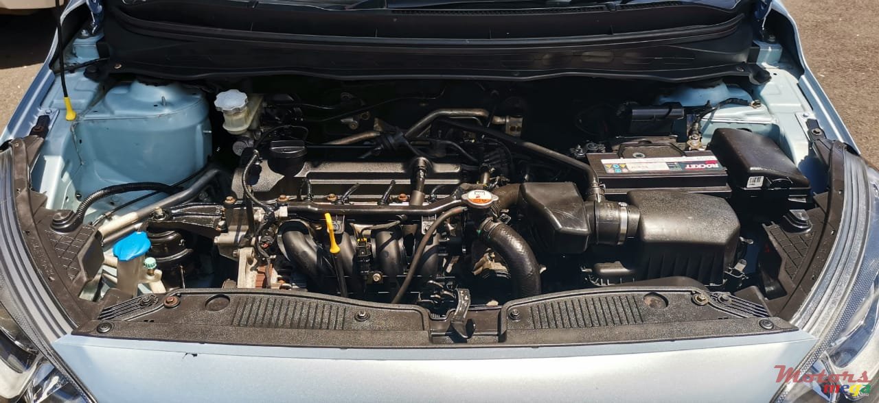 2012' Hyundai i20 photo #2