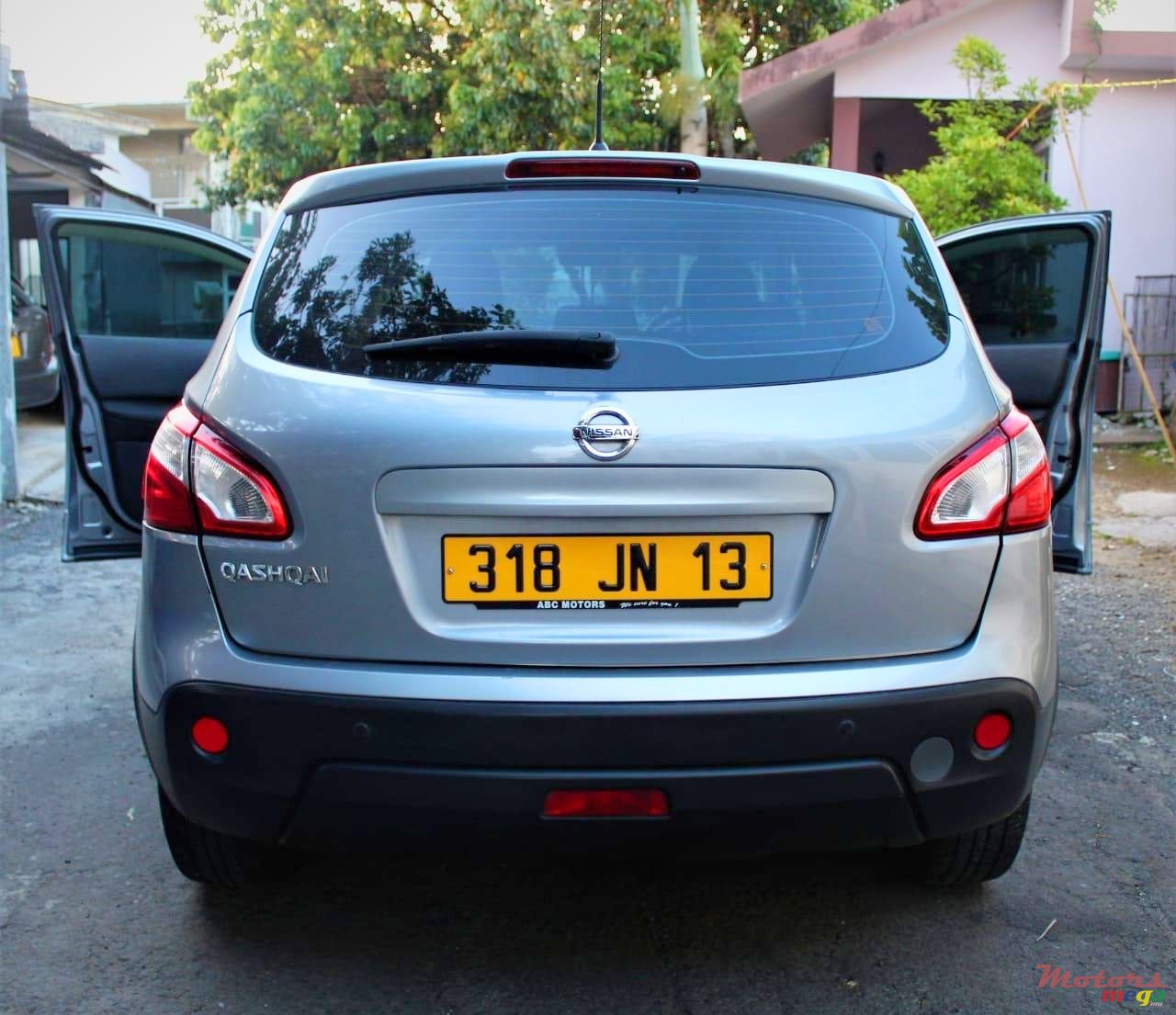 2013' Nissan Qashqai Acenta photo #3