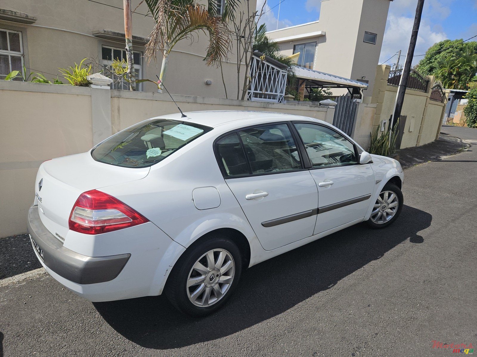 2006' Renault Megane photo #4