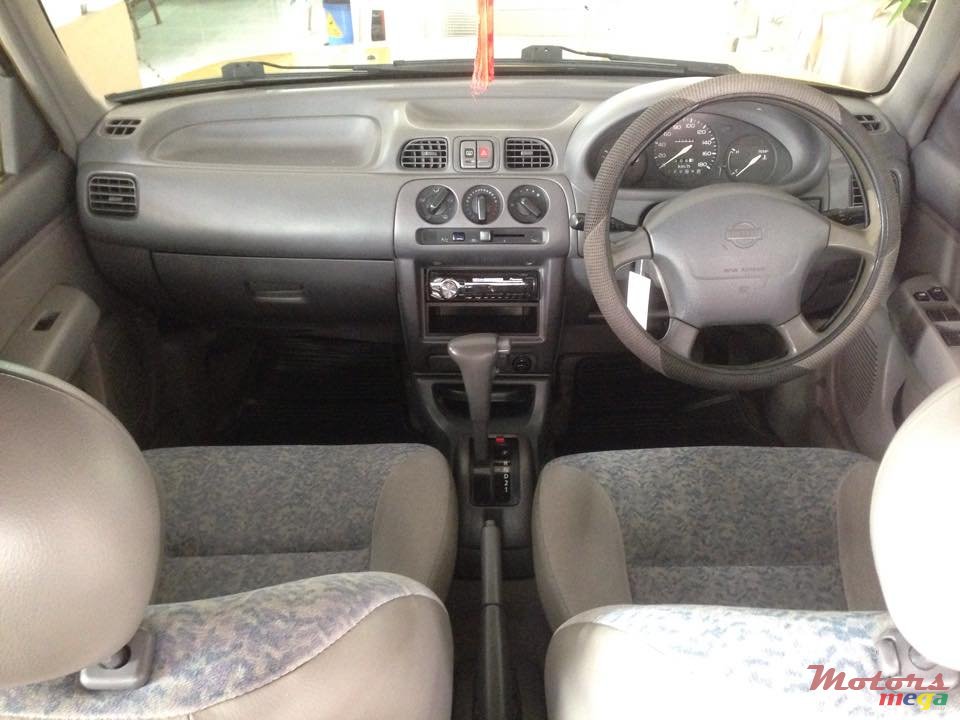 1999' Nissan Micra k11 photo #2