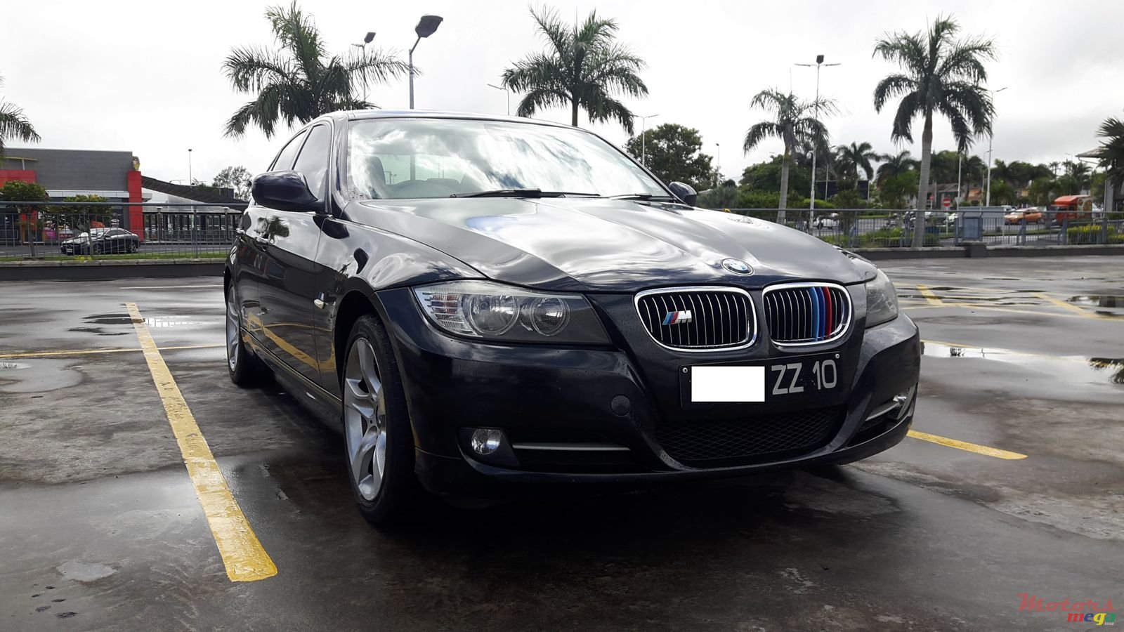 2010' BMW 318 photo #1