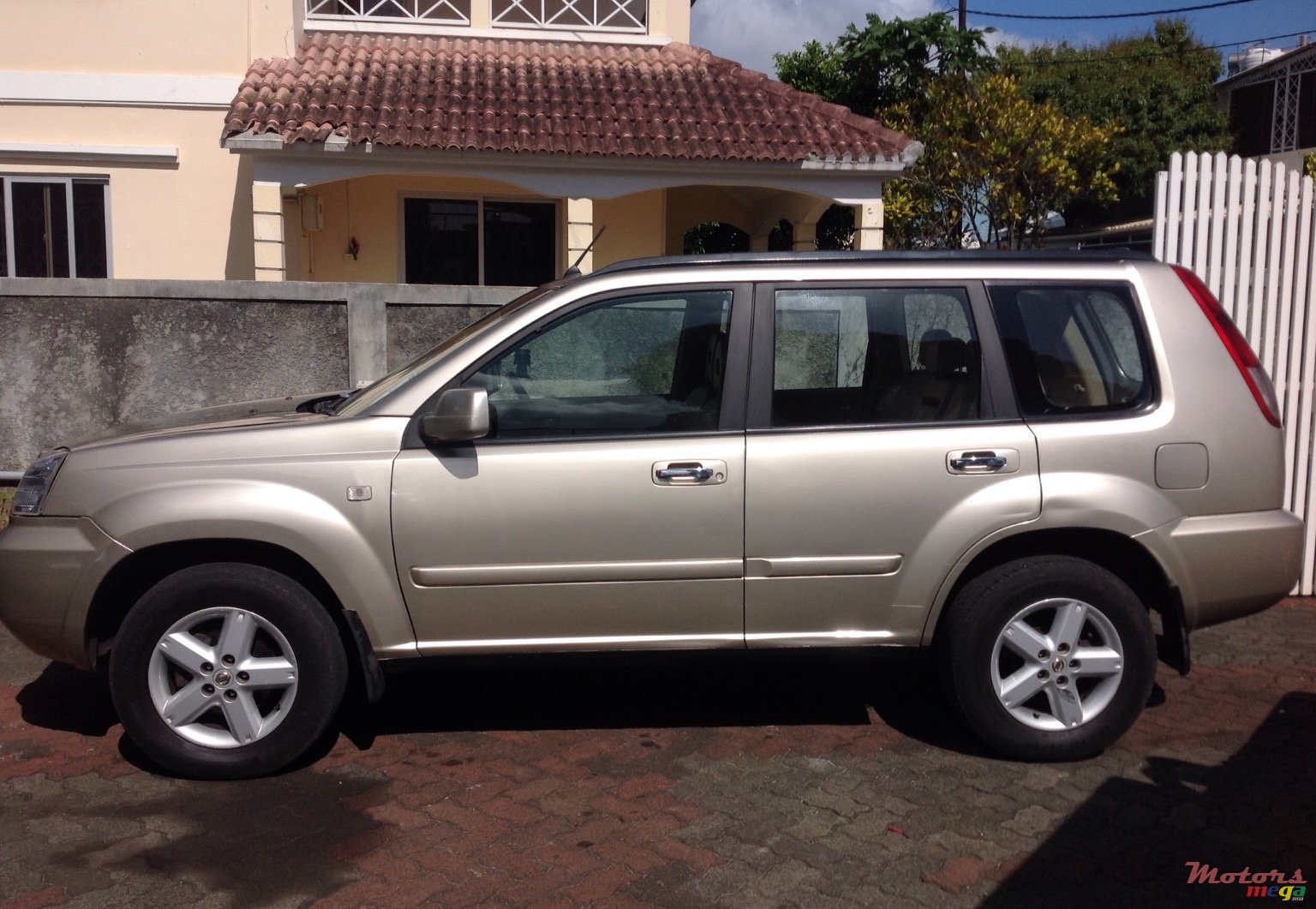 2006' Nissan X-Trail photo #2