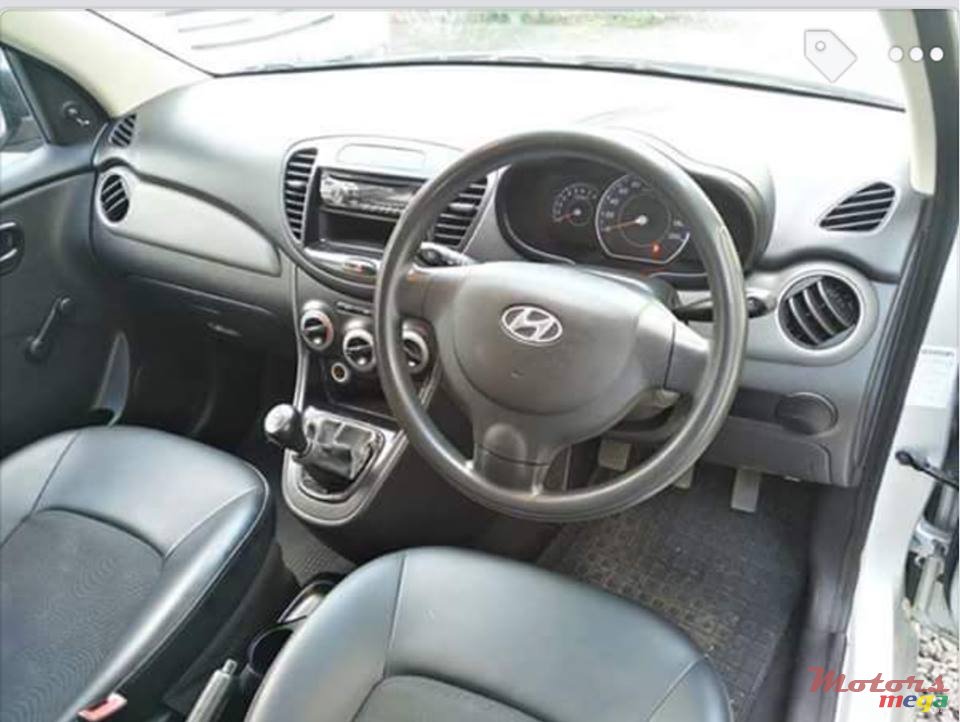 2012' Hyundai i10 photo #4