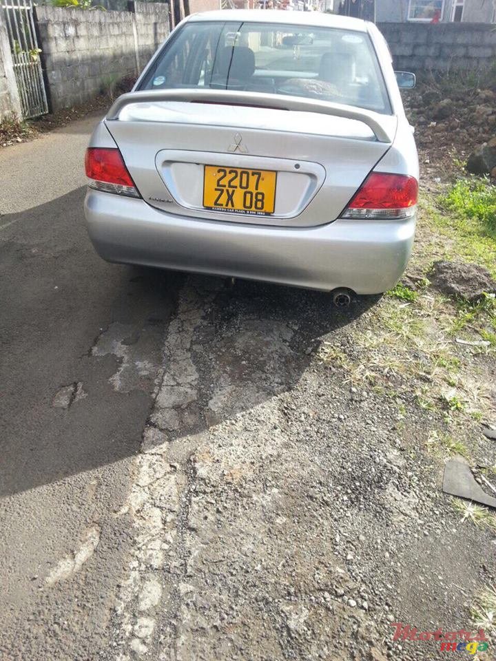 2008' Mitsubishi Lancer photo #2