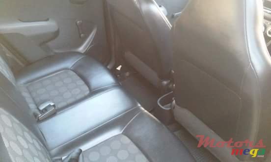 2010' Hyundai i10 photo #5