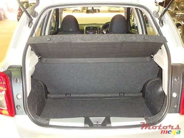 2013' Nissan March photo #6