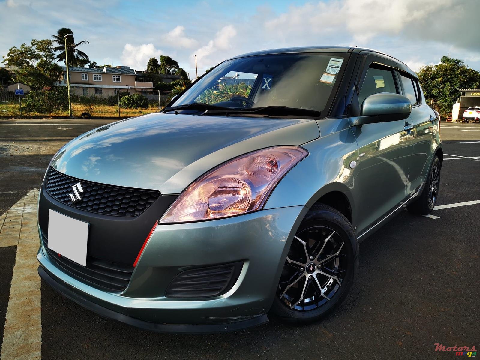 2013' Suzuki Swift 1.2 Japan photo #4