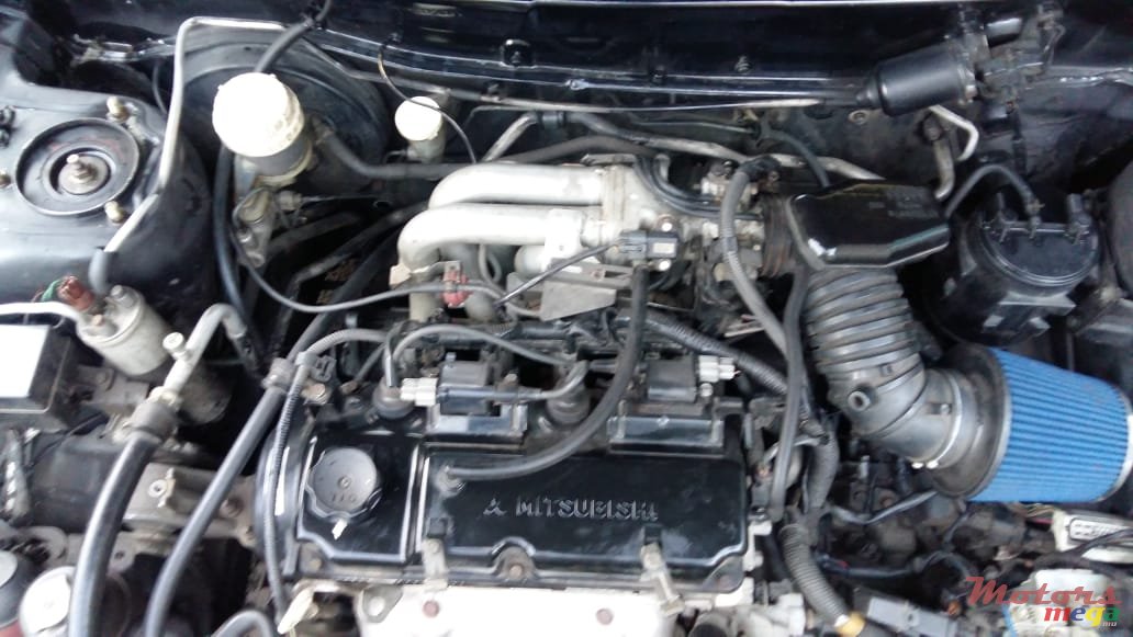 1999' Mitsubishi Lancer photo #3