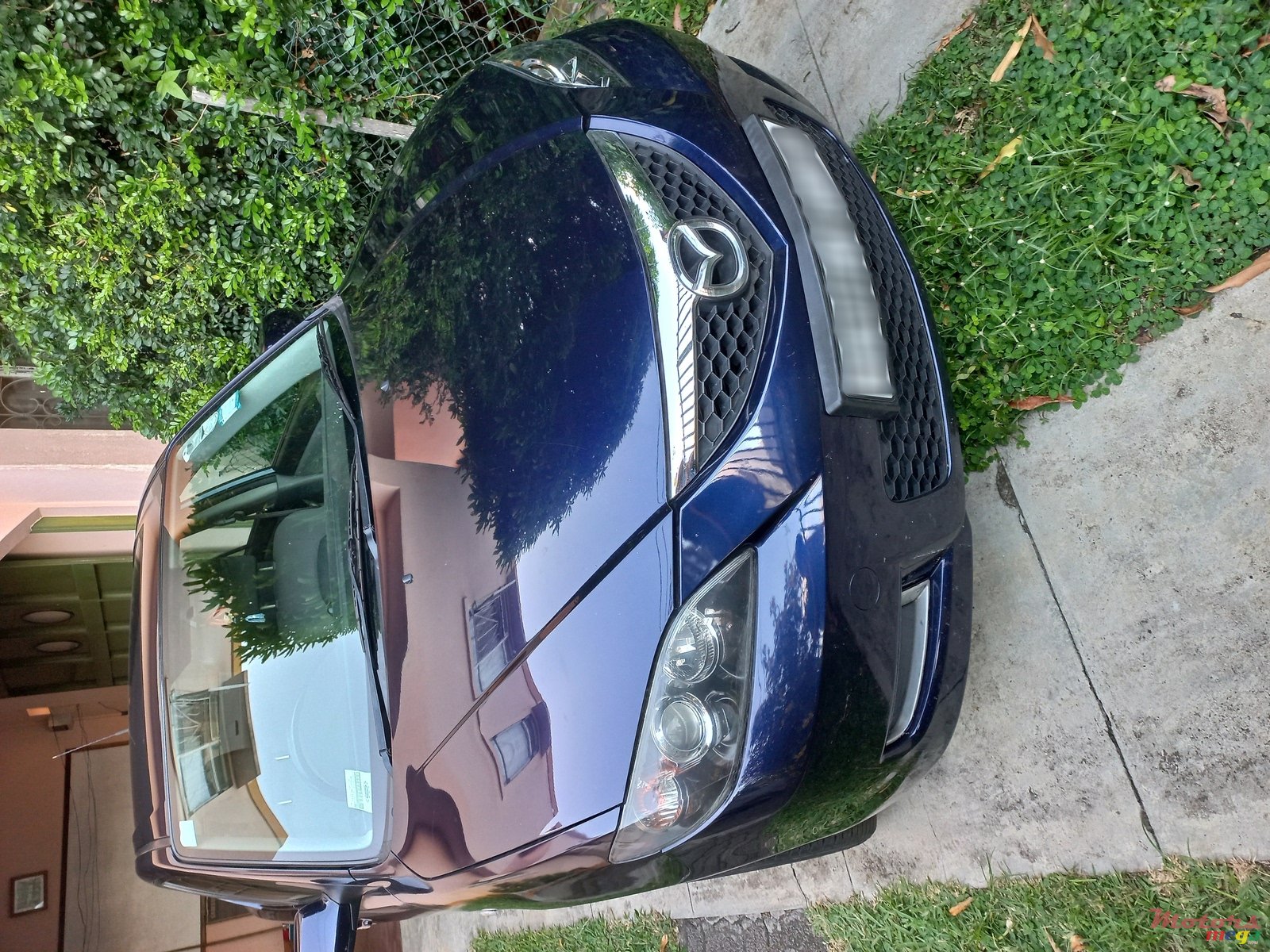 2009' Mazda 3 photo #3